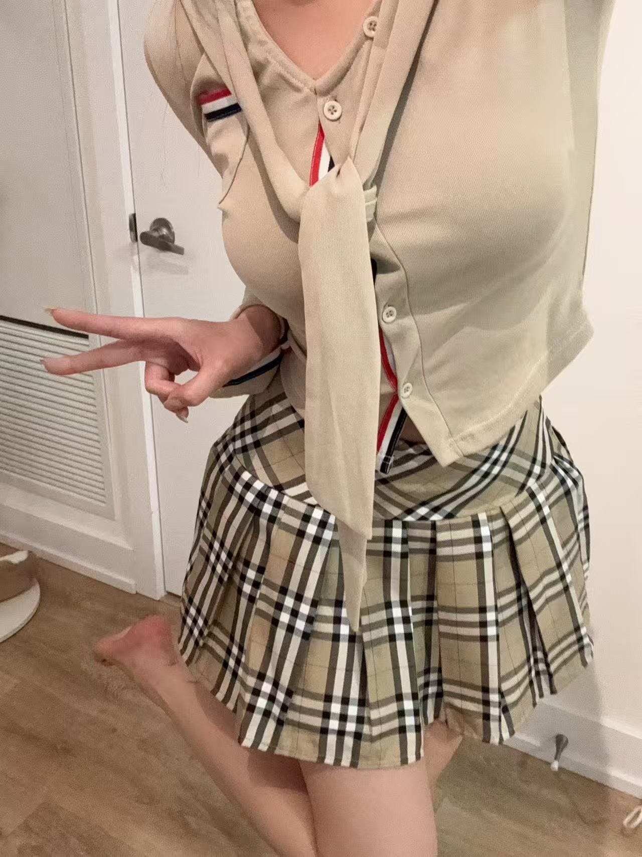 Youyou — photo 3 of 3
