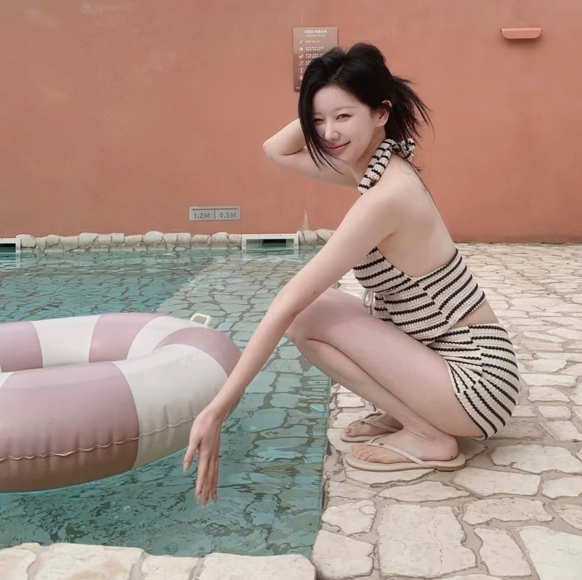 Mina — photo 3 of 4