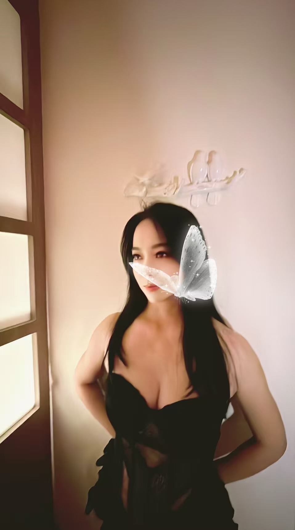 Lin Lin — photo 3 of 4