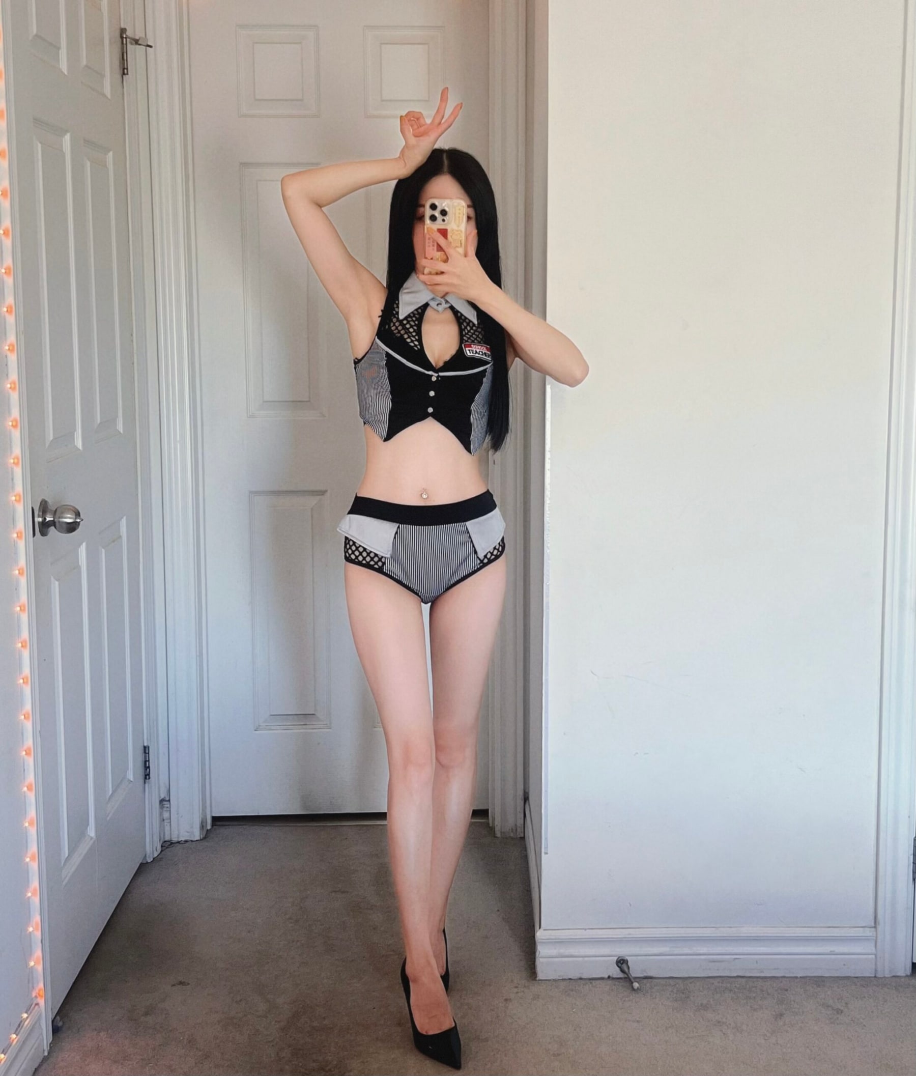 Elisa — photo 4 of 4