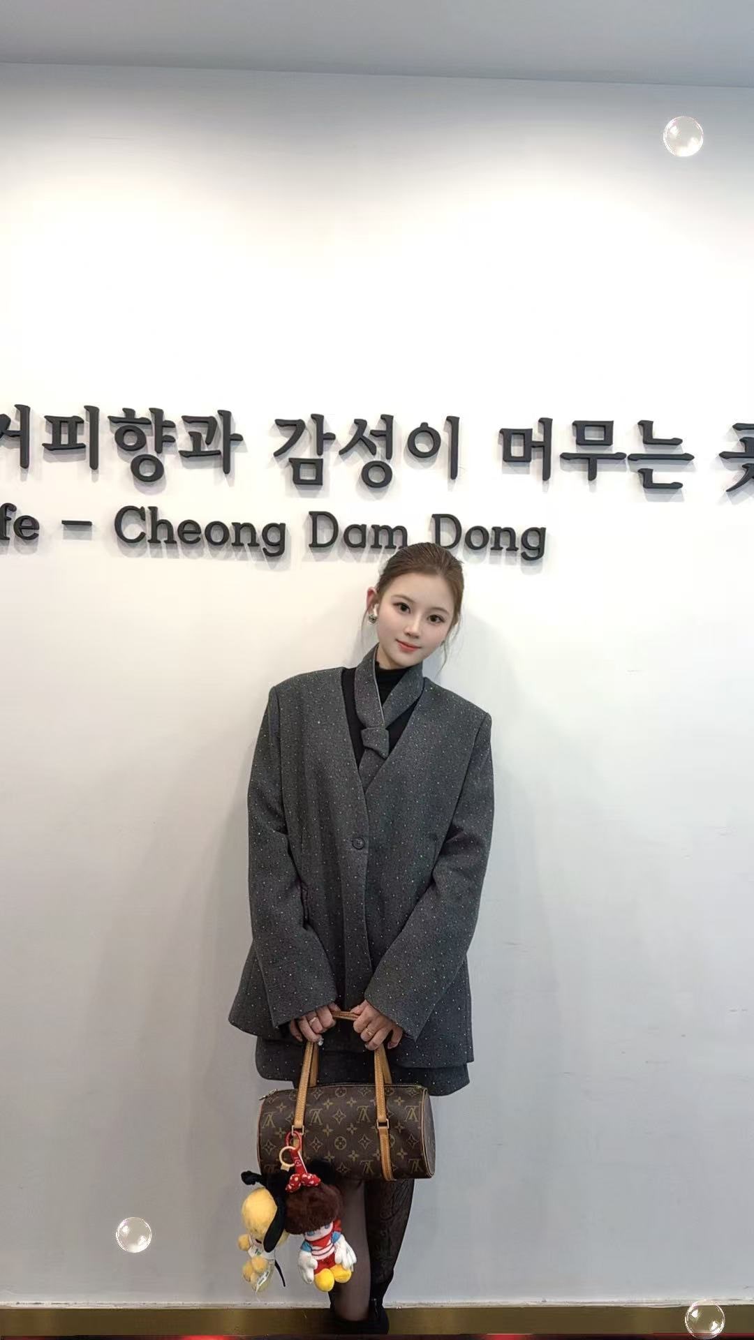 Jessica — photo 3 of 9