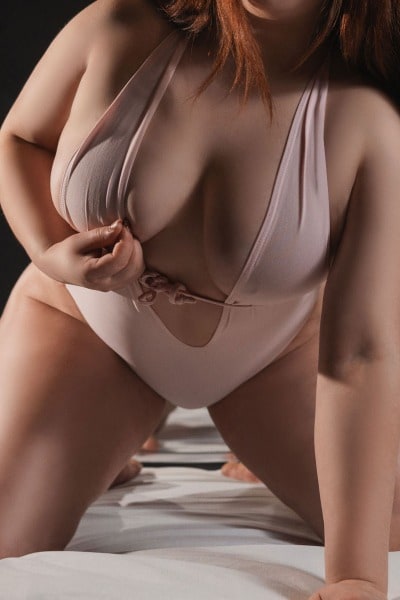 Nicole — photo 3 of 6