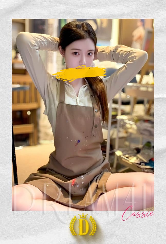 Cassie — photo 2 of 2