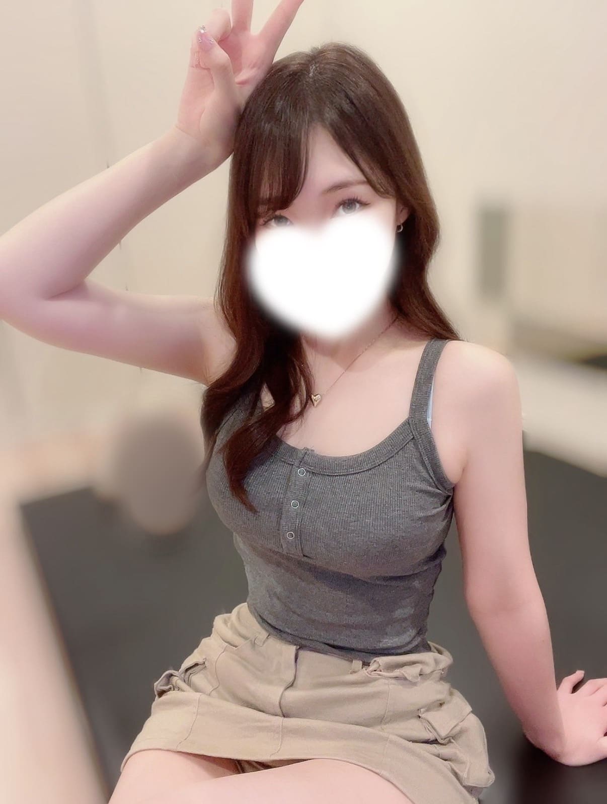 Kira — photo 3 of 3