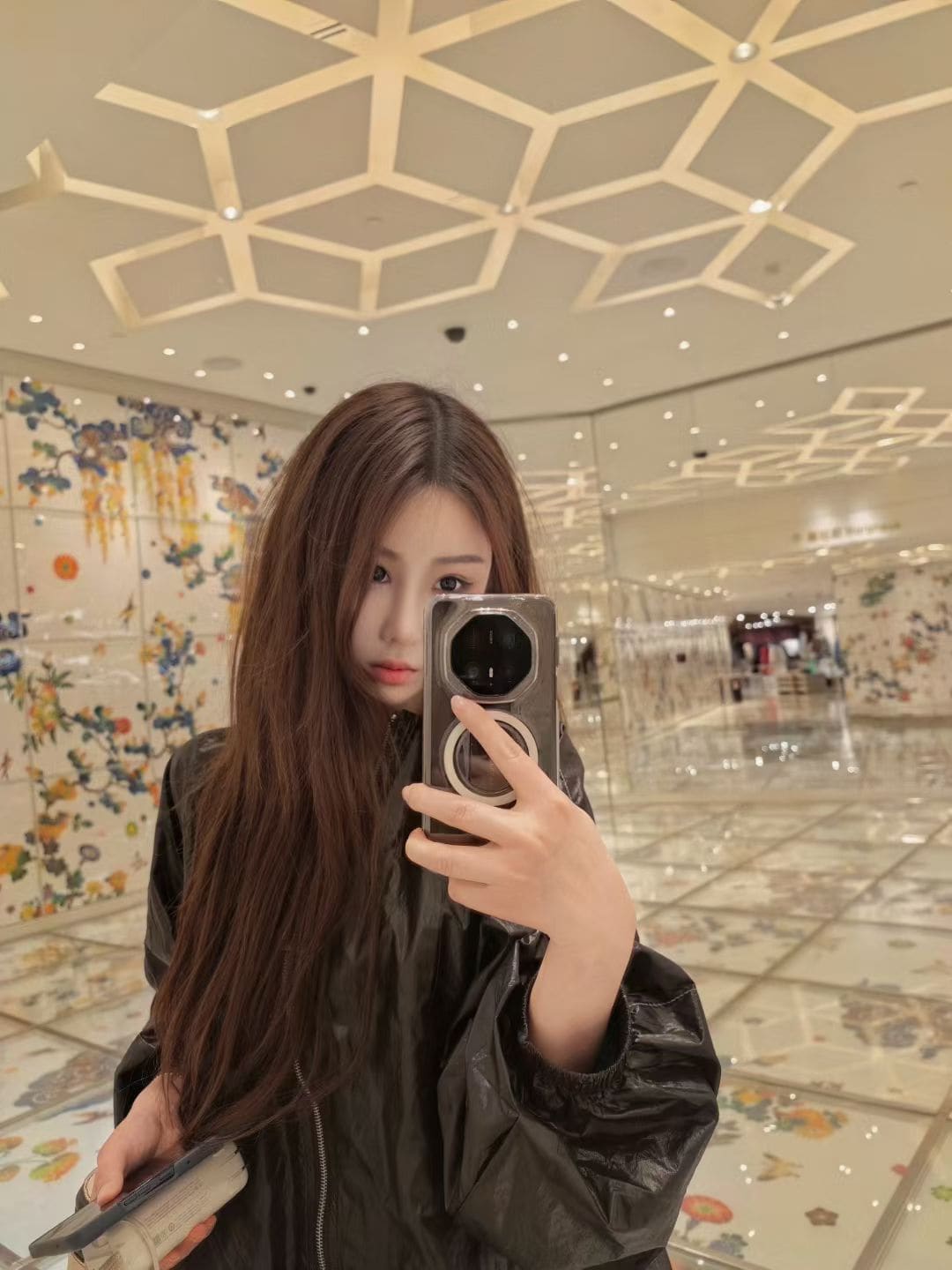 Chanel — photo 3 of 7