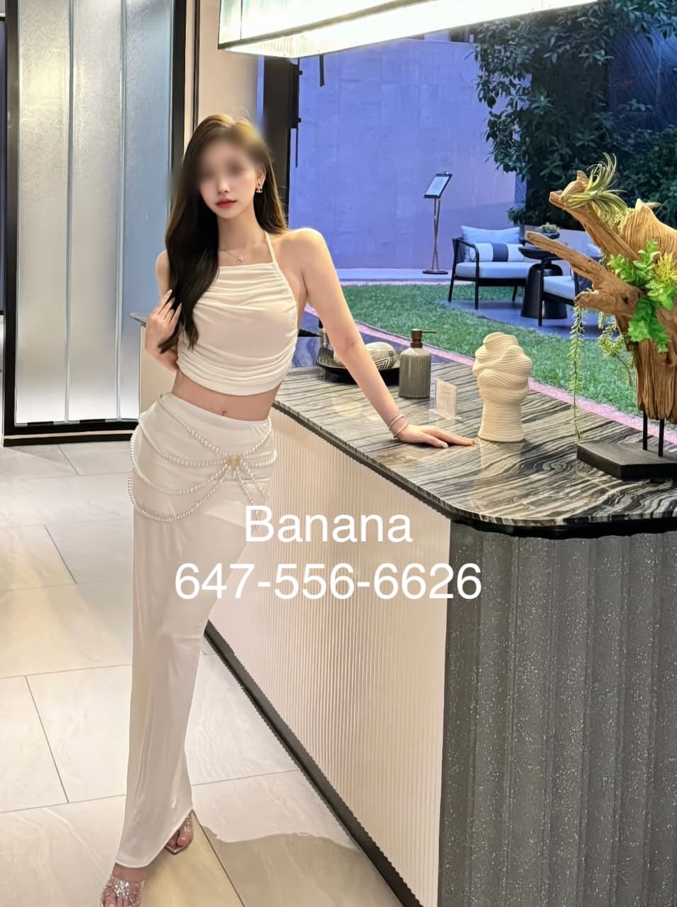 BANANA — photo 4 of 5