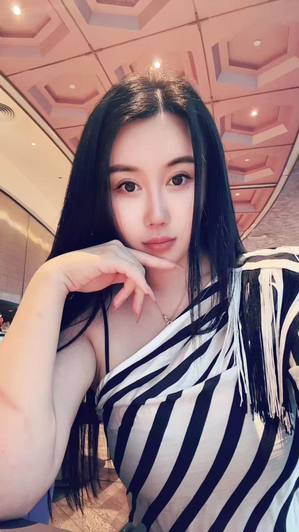Miaomiao — photo 2 of 2